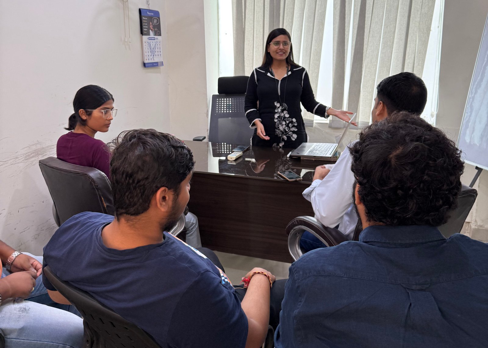 Best English Speaking Institute In Delhi | Vani Lingua